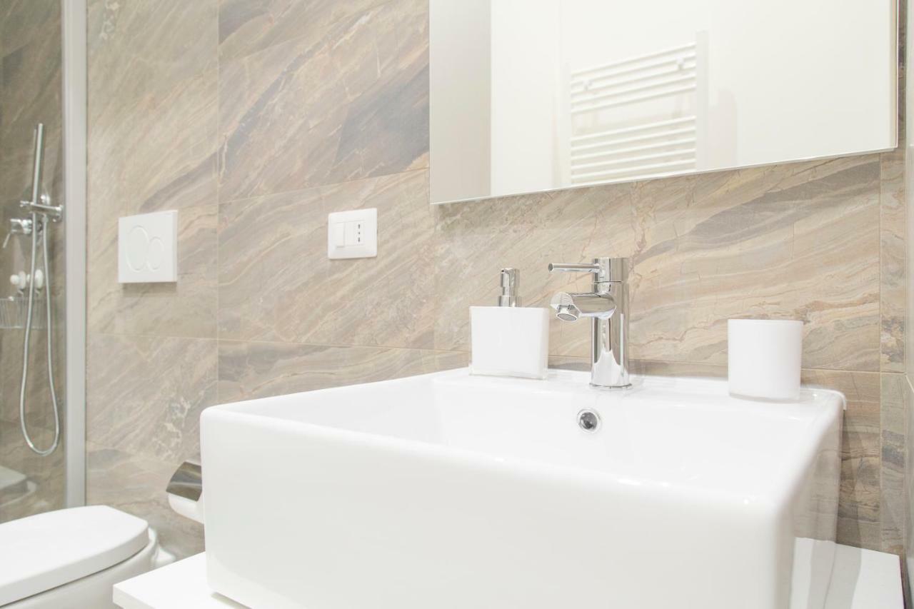 Brand New Apt In Porta Romana Milan Bagian luar foto