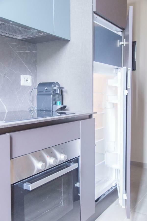 Brand New Apt In Porta Romana Milan Bagian luar foto
