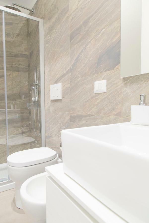Brand New Apt In Porta Romana Milan Bagian luar foto